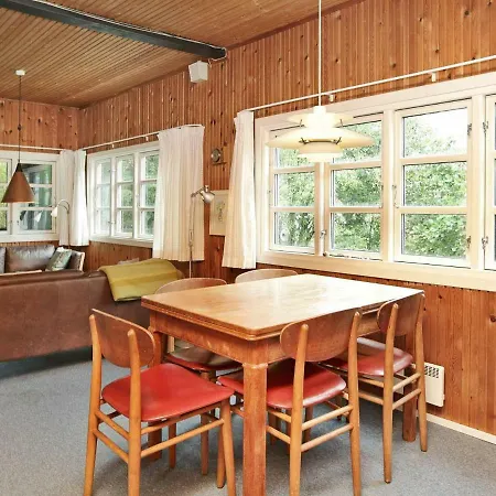 Three-bedroom Holiday In Stroby 1 Feriehus